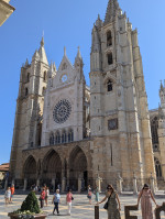León León